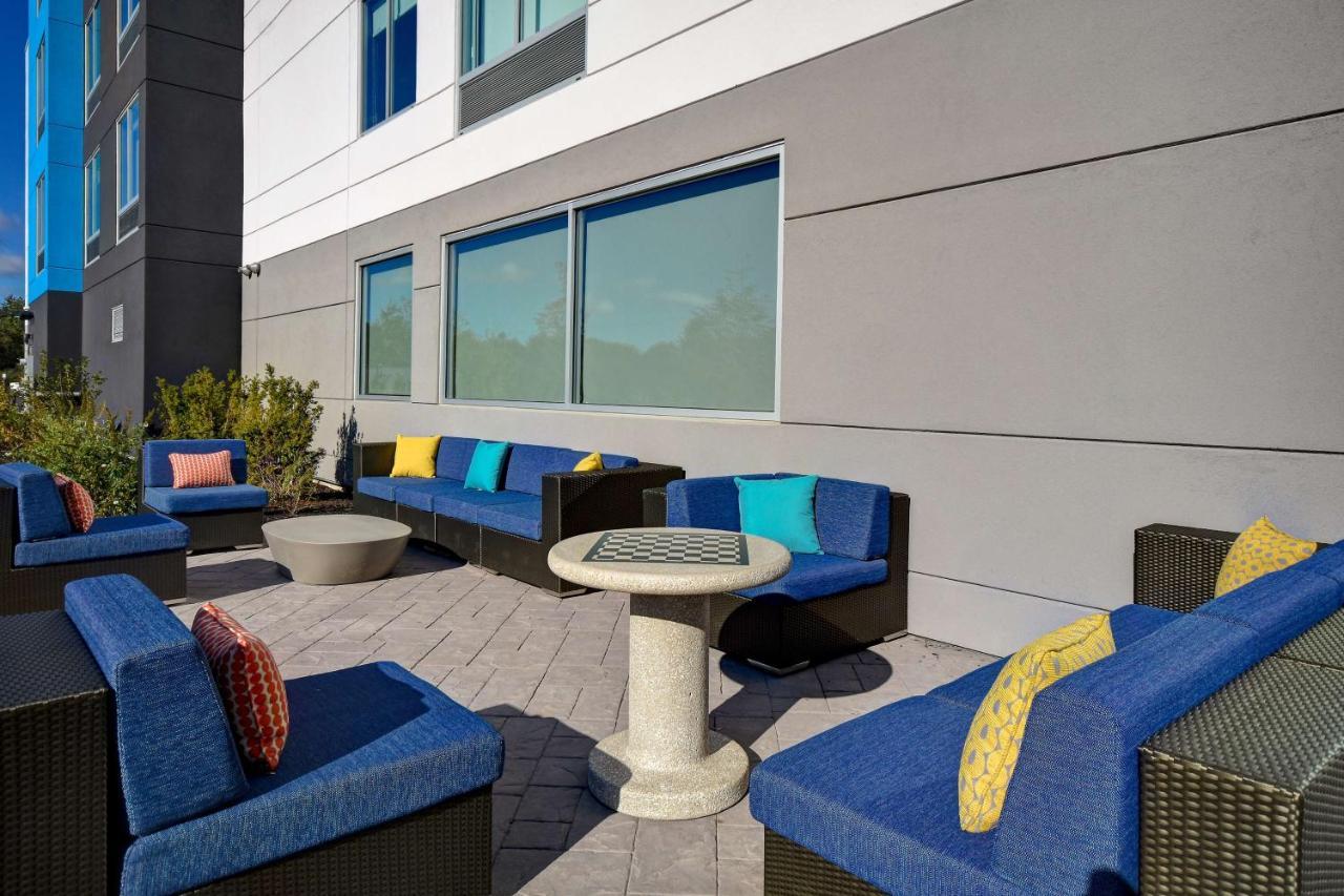 Tru By Hilton Concord, Nh Hotell Exteriör bild
