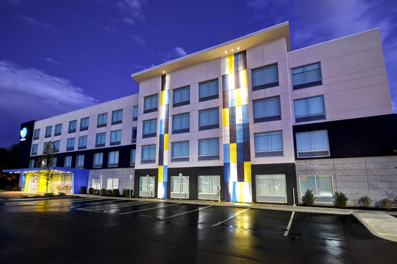 Tru By Hilton Concord, Nh Hotell Exteriör bild